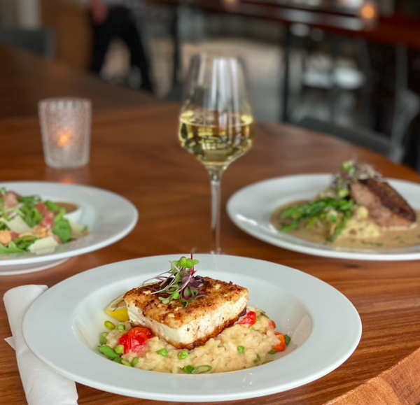 KITTERY, MAINE RESTAURANTS, BREWERIES + OUTDOOR DINING