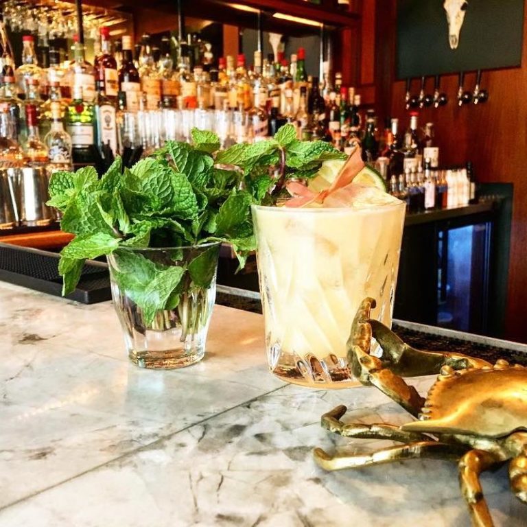 KITTERY, MAINE RESTAURANTS, BREWERIES + OUTDOOR DINING