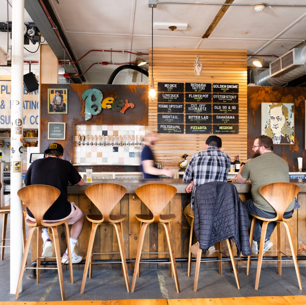 LIARS-BENCH-BEER-COMPANY-PORTSMOUTH-NEW-HAMPSHIRE-2