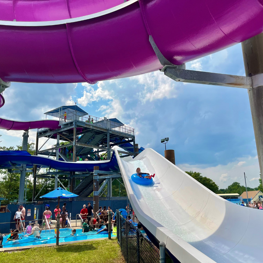 WATER-COUNTRY-WATER-PARK-SLIDES-ACTIVITY-PORTSMOUTH-NEW-HAMPSHIRE-2