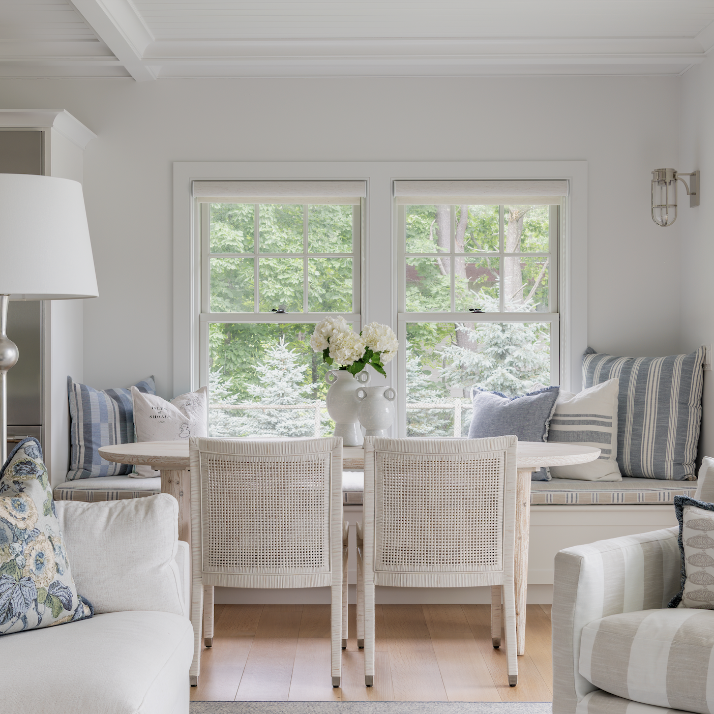 WEEKENDER-HOUSE-BEST-HOME-INTERIORS-NEW-HAMPSHIRE-MAINE-1