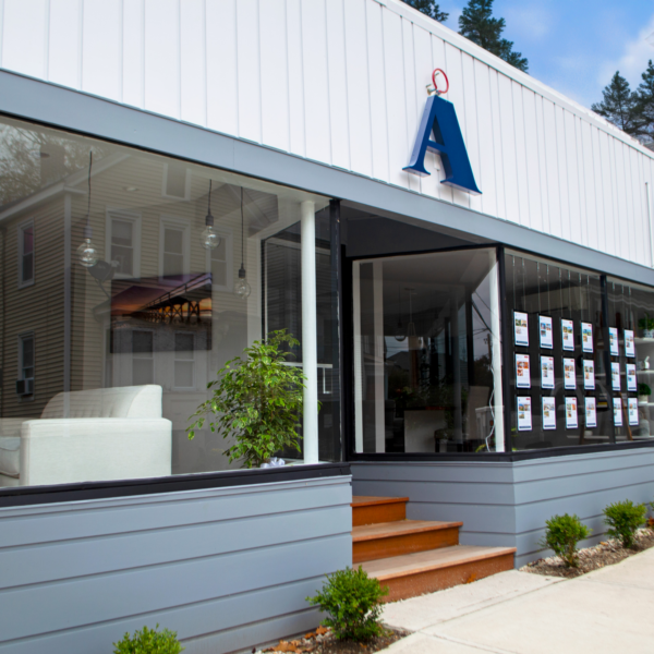 KITTERY MAINE TOWN GUIDE SEACOAST LATELY Aland Realty Best Real Estate Agency Kittery Maine 600x600