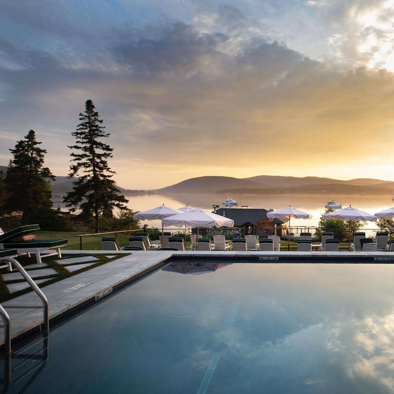 THE-CLAREMONT-HOTE-BEST-HOTEL-INN-MAINE-1