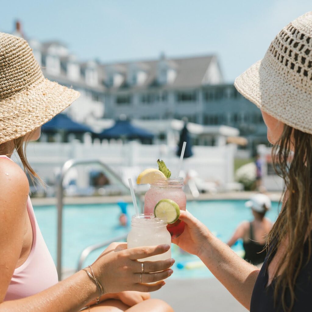 LATITUDES-RESTAURANT-NONANTUM-HOTEL-KENNBUNKPORT-MAINE