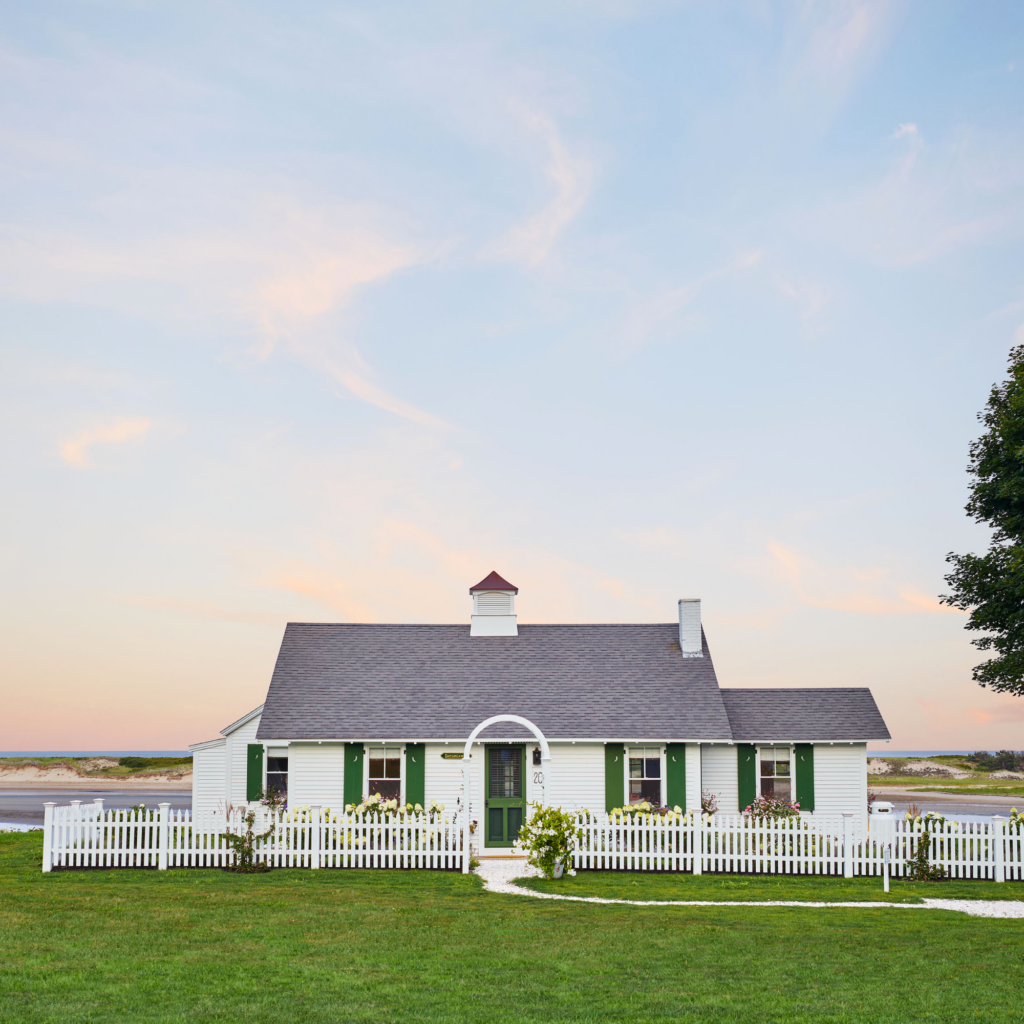 The-Dunes-On-The-Waterfront-Best-Hotel-Ogunquit-Maine