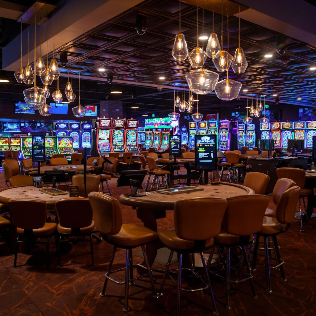 THE-BROOK-CASINO-BETTING-HAMPTON-NEW-HAMPSHIRE