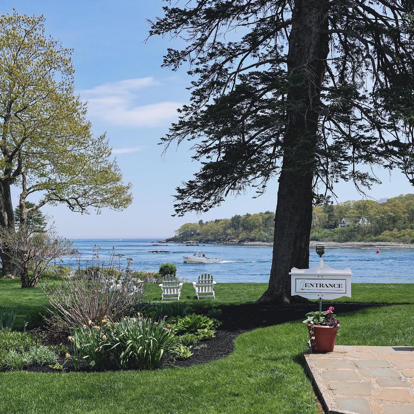 Dockside-Guest-Quarters-Best-Hotel-Resort-York-Maine