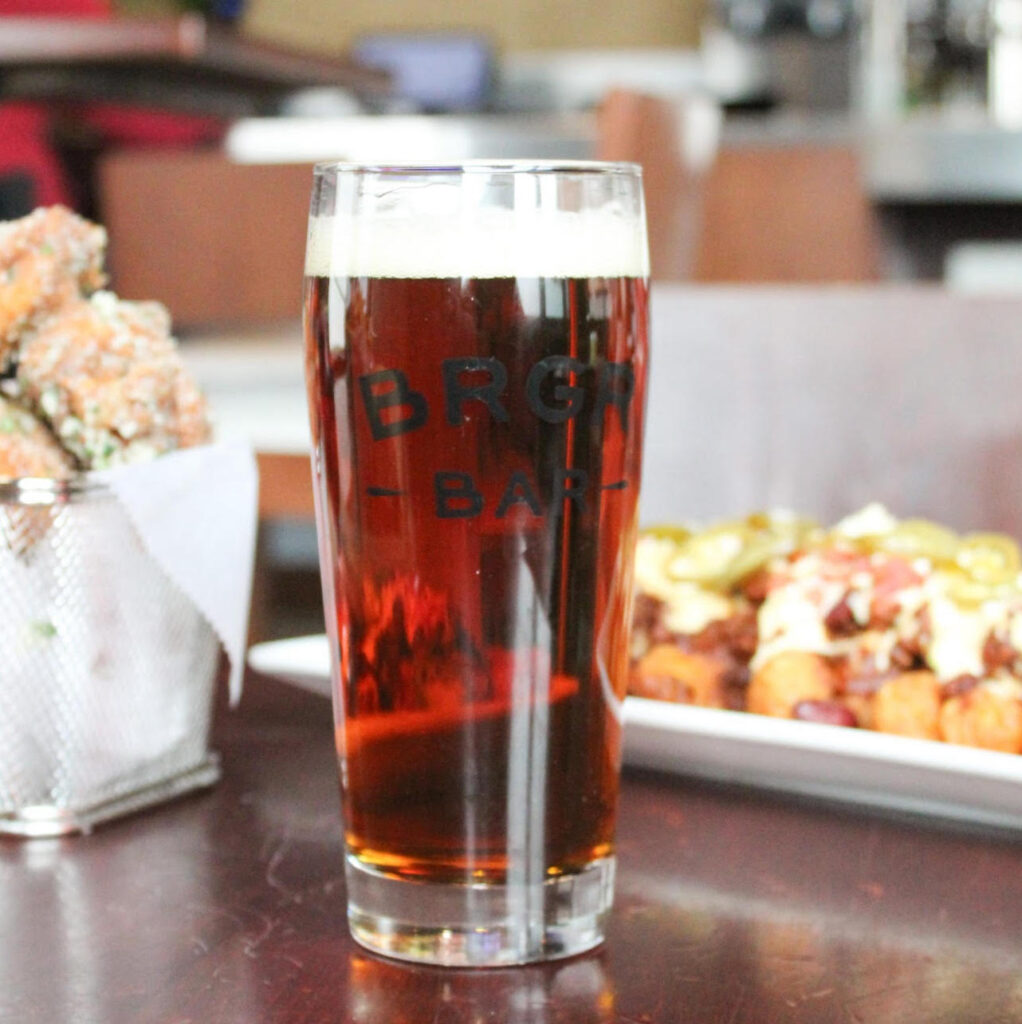 BRGR-BAR-BEST-HAPPY-HOUR-PORTSMOUTH-NEW-HAMPSHIRE-1