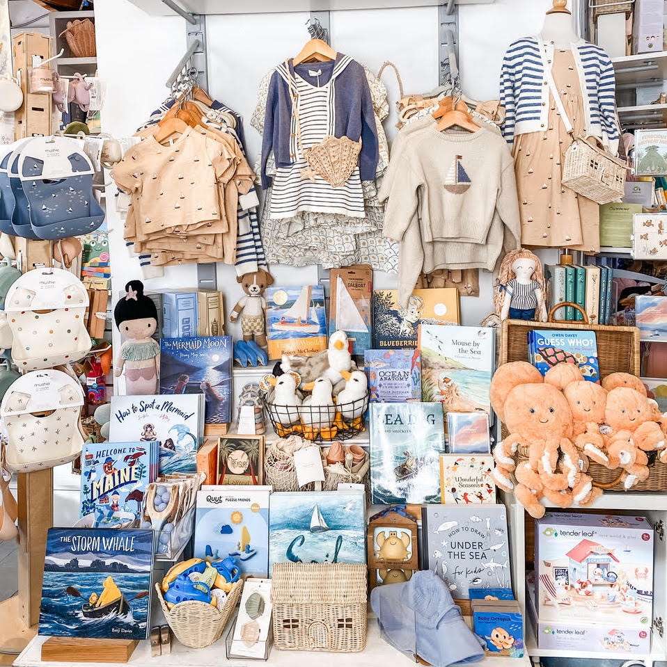DAYTRIP-JUNIOR-BEST-SHOPPING-KENNEBUNK-MAINE-1