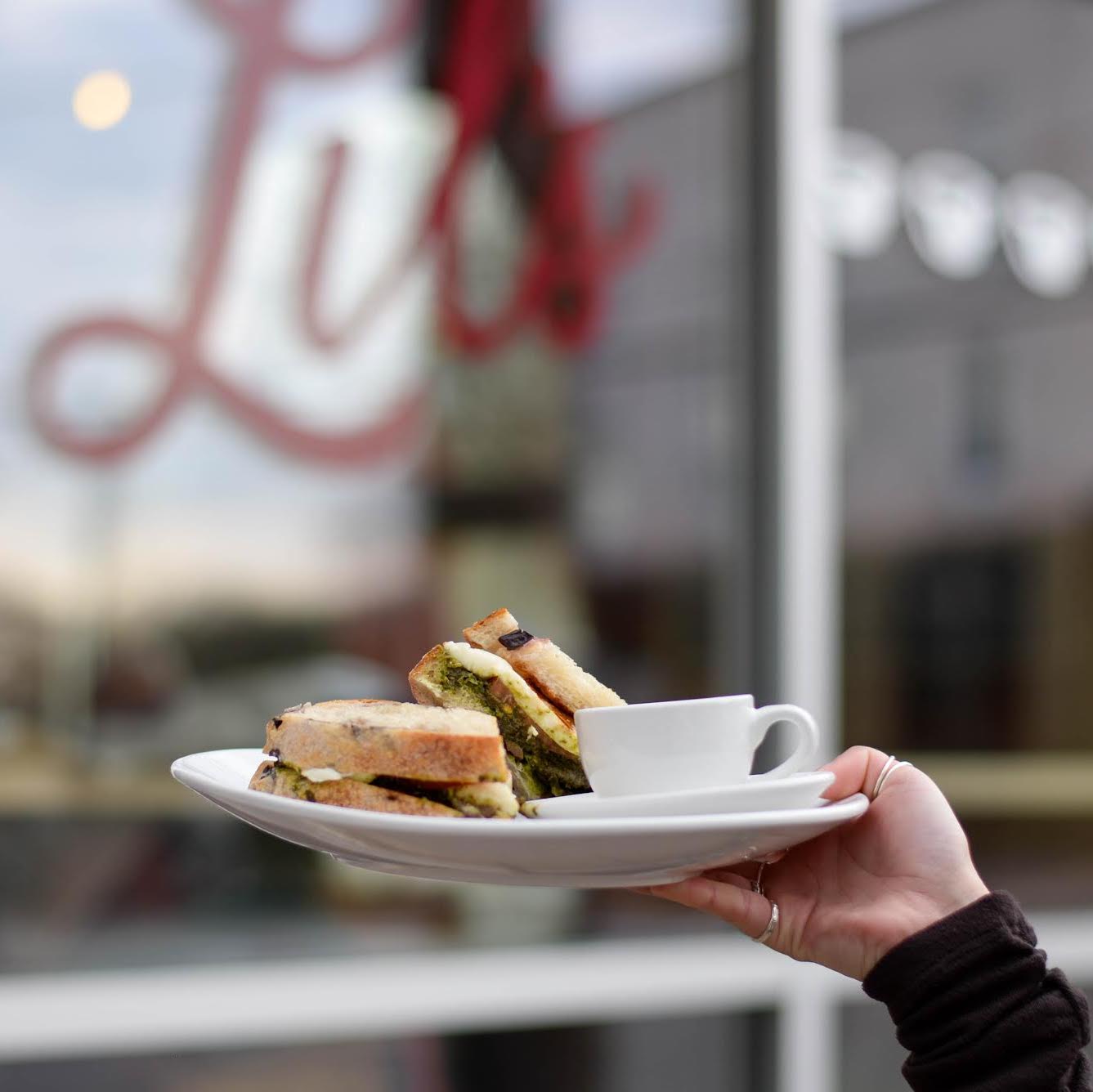 LILS-CAFE-BEST-COFFE-TEA-KITTERY-MAINE